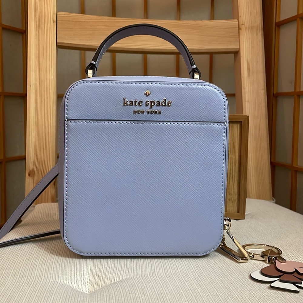Kate Spade Daisy Vanity bag in Candied Flower Blue NWT - Picture 4 of 17